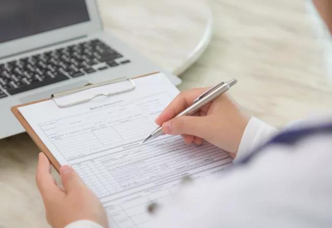 Photo Médecin avec une ordonnance